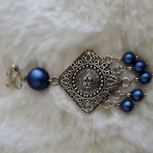 BLUE SILVER TONE CLIP ON DANGLE HANGING DROP EARRINGS BOHO COW… - Picture 5 of 6